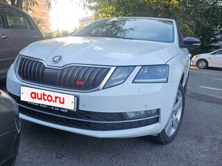 2017 Skoda Octavia III (A7) Рестайлинг, белый, 1720000 рублей, вид 1