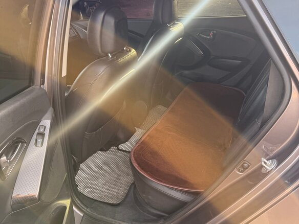 2014 Hyundai ix35 I Рестайлинг, коричневый, 1350000 рублей - вид 19