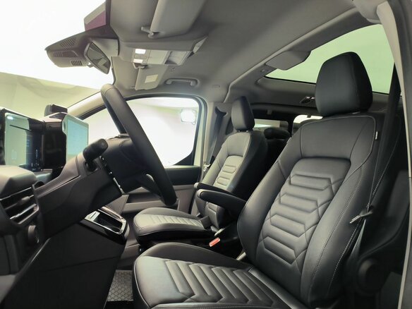 2026 Ford Tourneo Custom LWB II, белый, 9980000 рублей - вид 9
