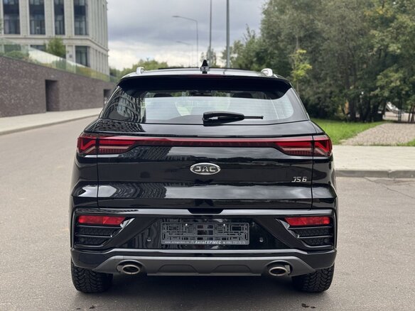 2023 JAC JS6, чёрный, 1900000 рублей - вид 4