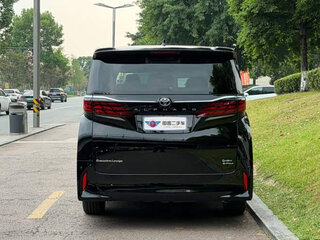 2026 Toyota Alphard IV, чёрный, 9050000 рублей, вид 5