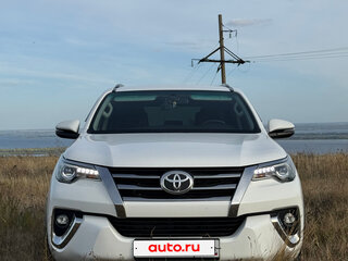 2017 Toyota Fortuner II, белый, 3250000 рублей, вид 2