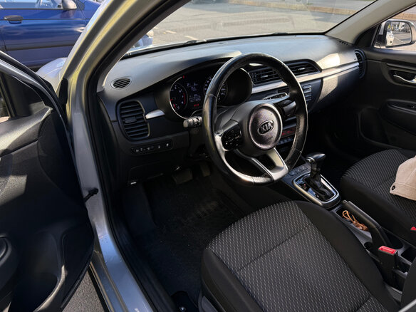 2019 Kia Rio X-Line IV, серебристый - вид 20