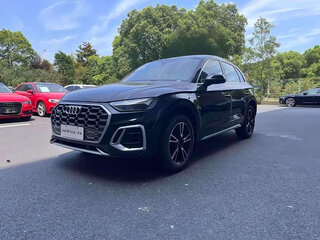 2024 Audi Q5 L 40 TFSI II (FY) Рестайлинг, чёрный, 4581826 рублей, вид 1