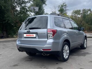 2012 Subaru Forester III Рестайлинг, серебристый, 1350000 рублей, вид 3