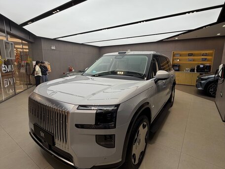2026 Zeekr 9X 70 kWh, белый, 12160000 рублей, вид 1