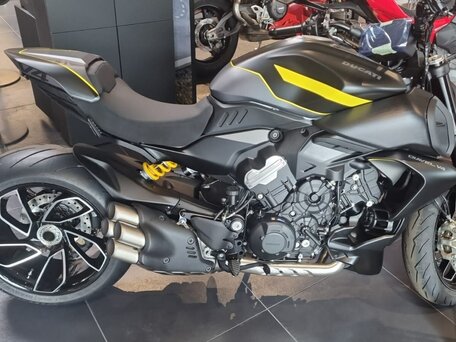 2026 Ducati Diavel V4, чёрный, 3450000 рублей, вид 2