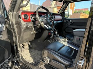 2020 Jeep Wrangler IV (JL), чёрный, 3850000 рублей, вид 5