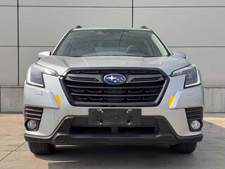 2022 Subaru Forester V Рестайлинг, серебристый, 3090000 рублей, вид 2