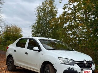 2019 Renault Logan II Рестайлинг, белый, 380000 рублей, вид 1