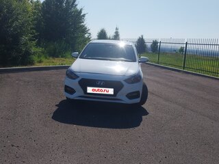 2017 Hyundai Solaris II, белый, 1100000 рублей, вид 3
