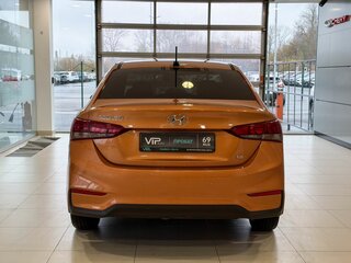 2017 Hyundai Solaris II, оранжевый, 1287000 рублей, вид 5