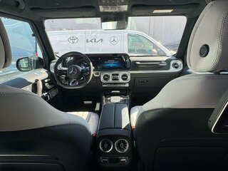 2026 Mercedes-Benz G-Класс AMG 63 AMG II (W465) Рестайлинг, зелёный, 31500000 рублей, вид 3