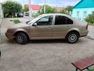 2002 Volkswagen Bora I, бежевый, 290000 рублей, вид 2