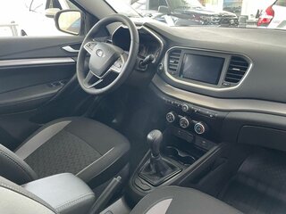 2026 Lada (ВАЗ) Vesta I Рестайлинг (NG), чёрный, 1685000 рублей, вид 3