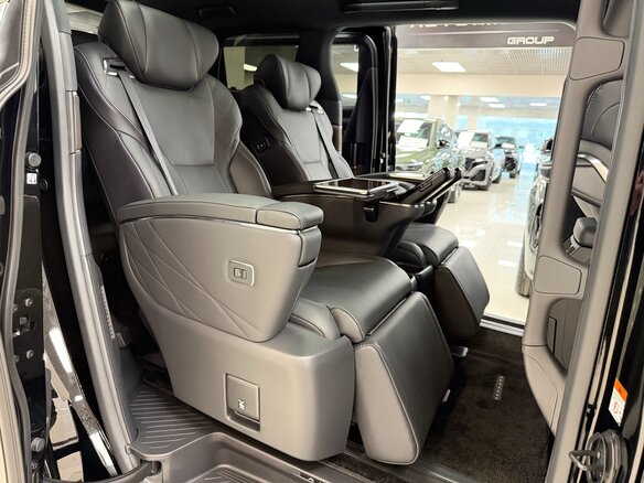 2025 Toyota Alphard IV, чёрный, 13499000 рублей - вид 31