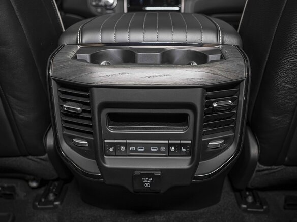 2026 Ram 1500 Crew Cab V Рестайлинг, серебристый, 12105636 рублей - вид 26