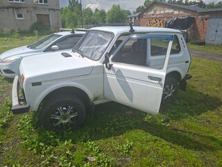 1996 Lada (ВАЗ) 2121 (4x4) I Рестайлинг, белый, 200000 рублей, вид 3