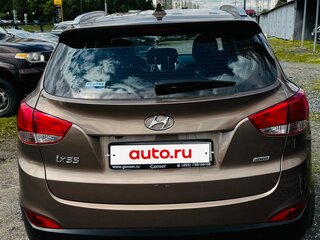 2014 Hyundai ix35 I Рестайлинг, коричневый, 1800000 рублей, вид 3