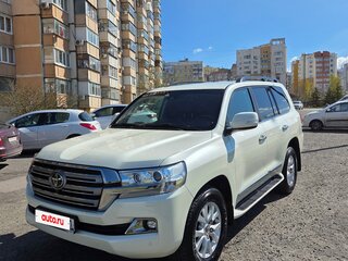 2019 Toyota Land Cruiser 200 Series Рестайлинг 2, белый, 10500000 рублей, вид 1