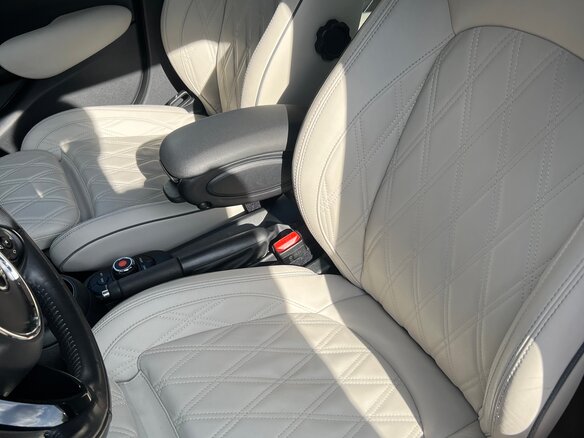 2019 Mini Hatch Cooper III (F55/F56) Рестайлинг, зелёный - вид 10