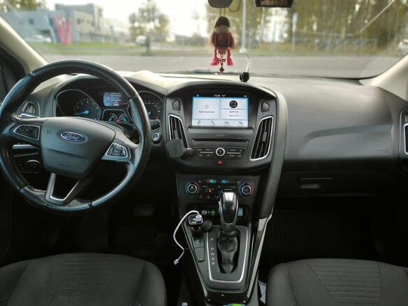 2018 Ford Focus III Рестайлинг, бежевый, 1390000 рублей - вид 5