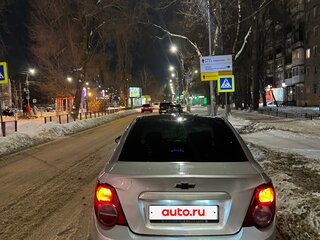 2013 Chevrolet Aveo II, серебристый, 580000 рублей, вид 4