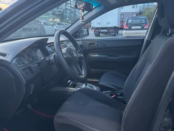 2006 Mitsubishi Lancer IX Рестайлинг, чёрный, 300000 рублей - вид 12