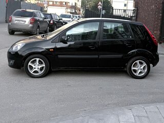 2007 Ford Fiesta Mk5, чёрный, 352000 рублей, вид 4