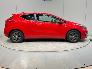 2017 Kia Ceed II Рестайлинг, красный, 1364000 рублей, вид 4