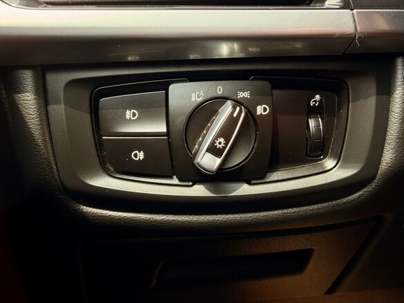 2015 BMW X6 30d II (F16), коричневый, 3850000 рублей - вид 23