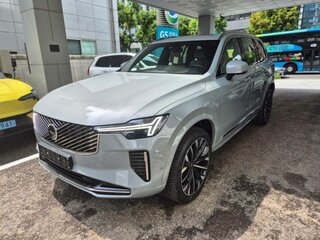 2025 Volvo XC90 B6 II Рестайлинг 2, серый, 11490000 рублей, вид 3