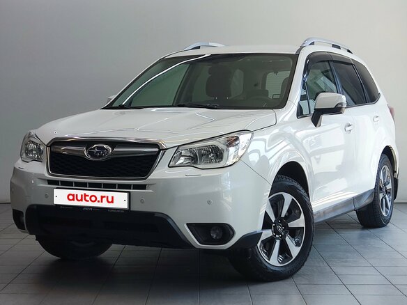 2015 Subaru Forester IV, белый