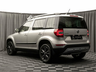2014 Skoda Yeti I Рестайлинг, серебристый, 1200000 рублей, вид 4