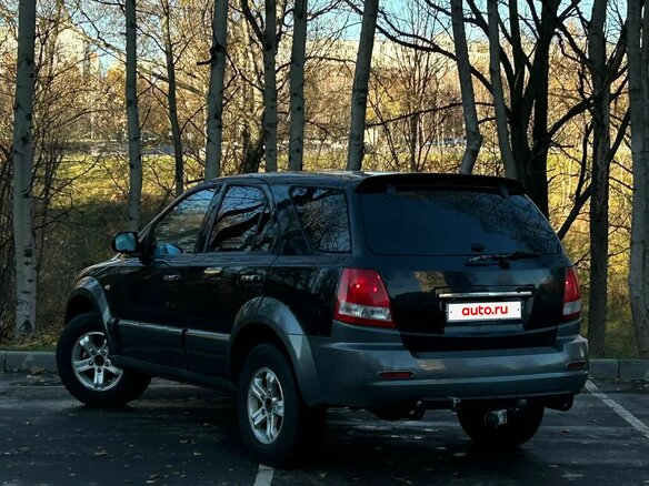 2004 Kia Sorento 4-speed I, чёрный, 495000 рублей - вид 3