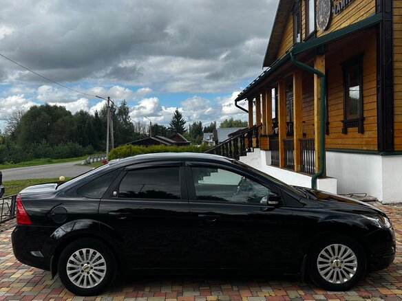 2008 Ford Focus II Рестайлинг, чёрный, 450000 рублей - вид 3