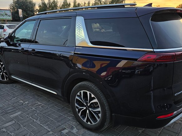2021 Kia Carnival IV, синий, 3799000 рублей - вид 6