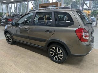2026 Lada (ВАЗ) Granta Cross I Рестайлинг, коричневый, 1225000 рублей, вид 5