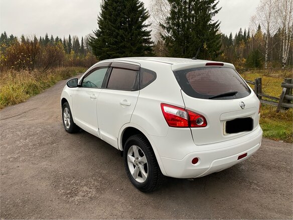 2010 Nissan Qashqai I Рестайлинг, белый, 779000 рублей - вид 5