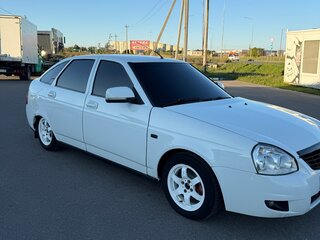 2014 Lada (ВАЗ) Priora I Рестайлинг, белый, 470000 рублей, вид 2