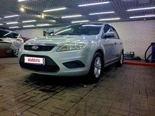 2010 Ford Focus II Рестайлинг, серебристый, 620000 рублей, вид 1