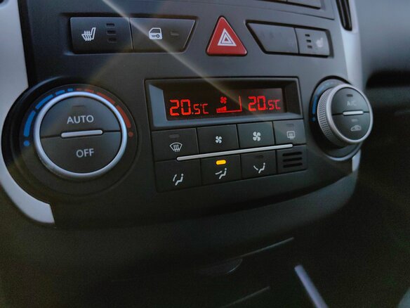 2010 Kia Ceed I Рестайлинг, серебристый, 620000 рублей - вид 14