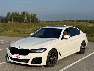 2021 BMW 5 серии 530i xDrive VII (G30/G31/G38) Рестайлинг, белый, 3550000 рублей, вид 1
