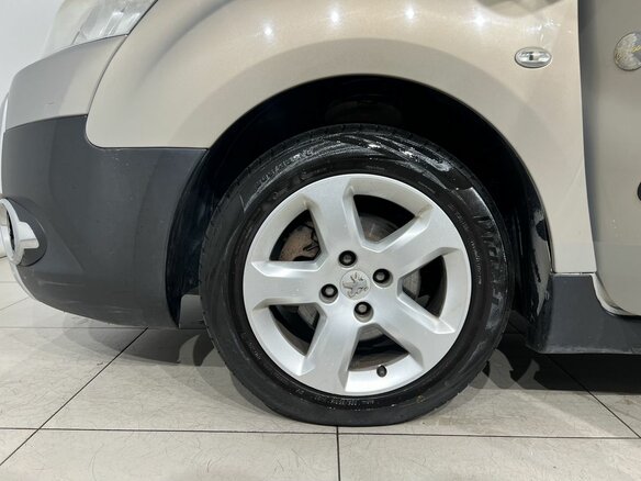 2012 Peugeot Partner II, бежевый - вид 21