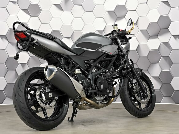 2020 Suzuki SV 650, серый, 625000 рублей - вид 6