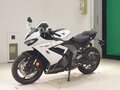 2024 Triumph Daytona 660, белый, 899000 рублей - вид 3