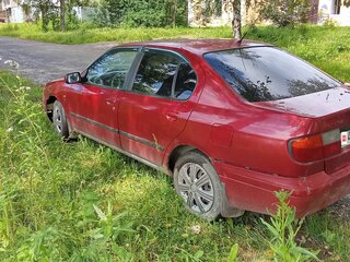 1998 Nissan Primera II (P11), красный, 135000 рублей, вид 5