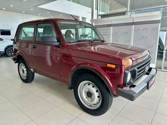 2022 Lada (ВАЗ) Niva Legend I, красный, 679900 рублей