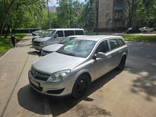 2012 Opel Astra H Рестайлинг, серый, 630000 рублей, вид 1