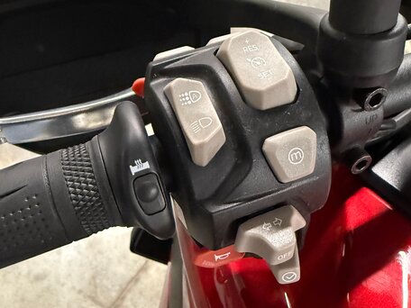 2024 Triumph Tiger 900, пурпурный, 1595000 рублей, вид 3